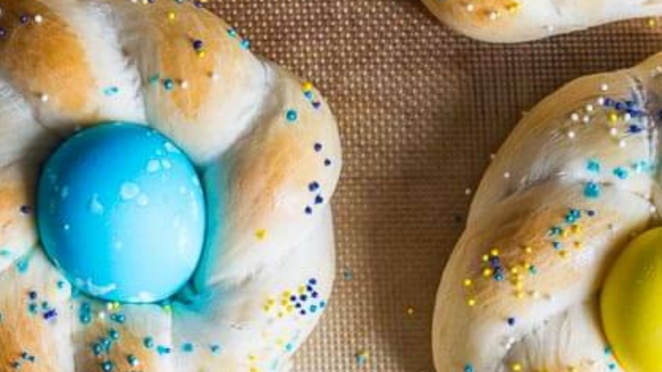 Italian Easter Bread (Instance 1) — Instance — Interactive video experience