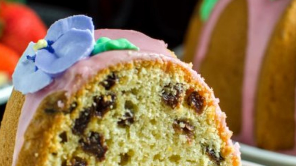 Breudher Cake (Instance 1) — Instance — Interactive video experience