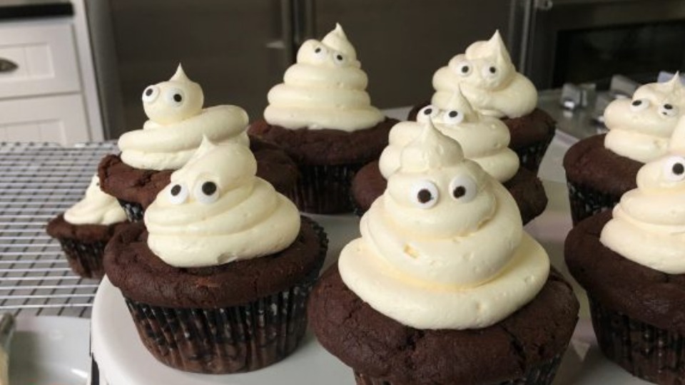Gluten Free Ghost Cupcakes (Instance 1) — Instance — Interactive video experience