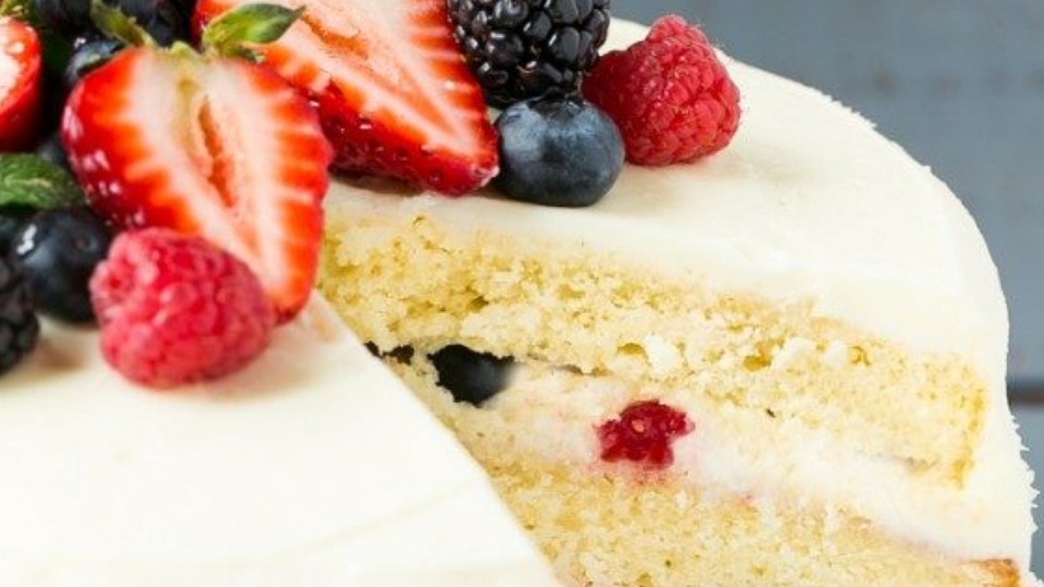 Berry Chantilly Cake (Instance 1) — Instance — Interactive video experience