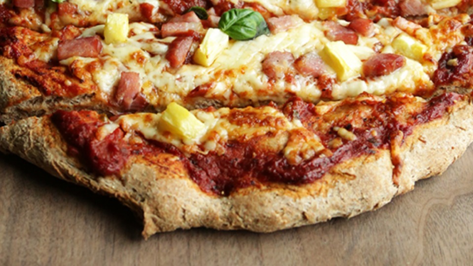 Hawaiian Pizza with Honey Whole Wheat Crust (Instance 1) — Instance — Interactive video experience