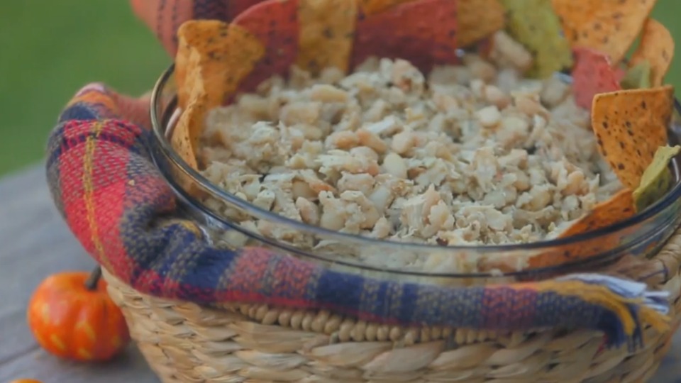 White Bean Chicken Chili Recipe (Instance 1) — Instance — Interactive video experience