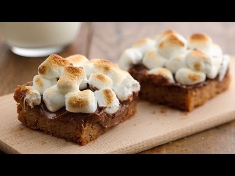 Warm Toasted Marshmallow S'mores Bars | Betty Crocker Recipe (Instance 1) — Instance — Interactive video experience