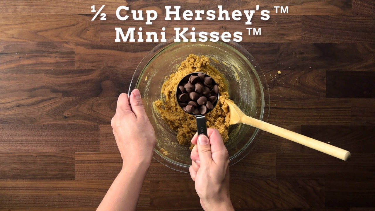 Peanut Butter Blossom Bars (Instance 1) — Instance — Interactive video experience