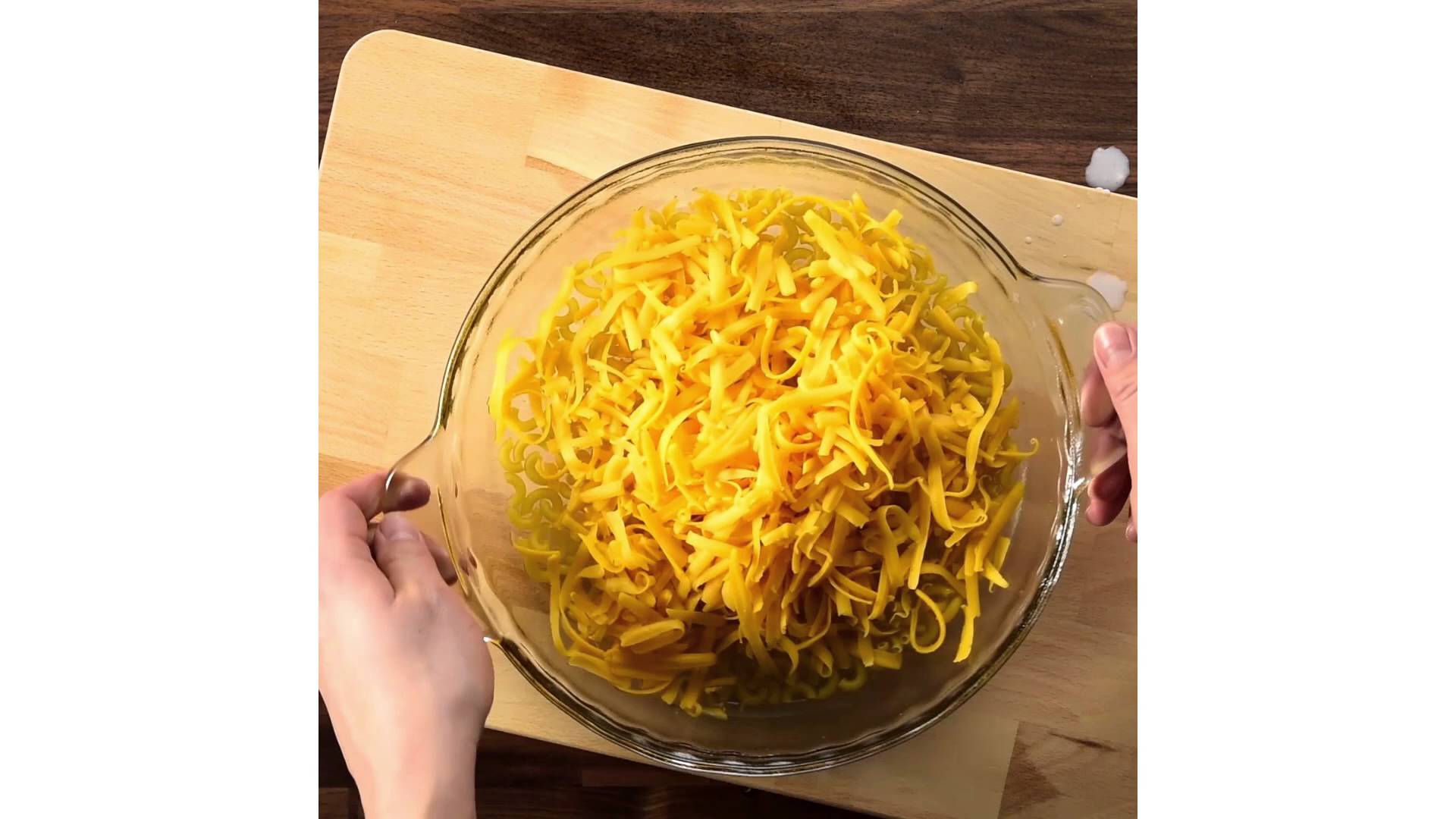 Impossibly Easy Macaroni and Cheese Pie (Instance 1) — Instance — Interactive video experience