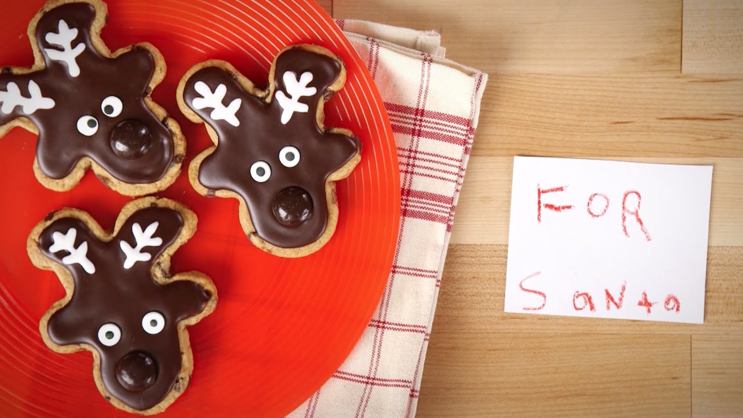 Chocolate Chip Reindeer Cookies (Instance 1) — Instance — Interactive video experience