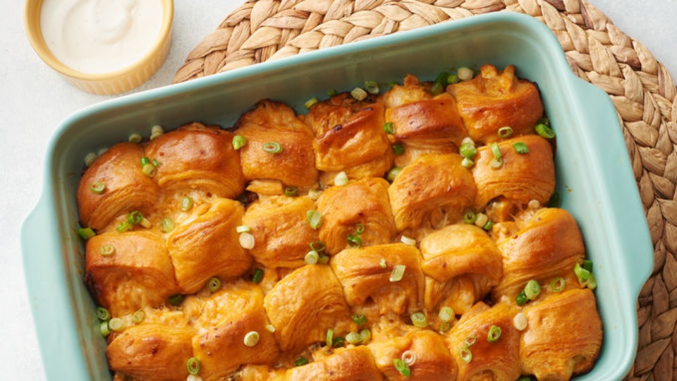 Sweet Hawaiian Buffalo Chicken Sliders | Pillsbury Recipe (Instance 1) — Instance — Interactive video experience