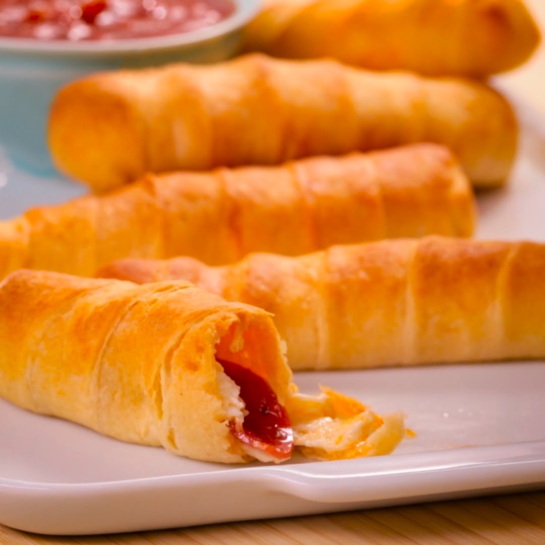 Cheesy Pepperoni Pizza Sticks (Instance 1) — Instance — Interactive video experience