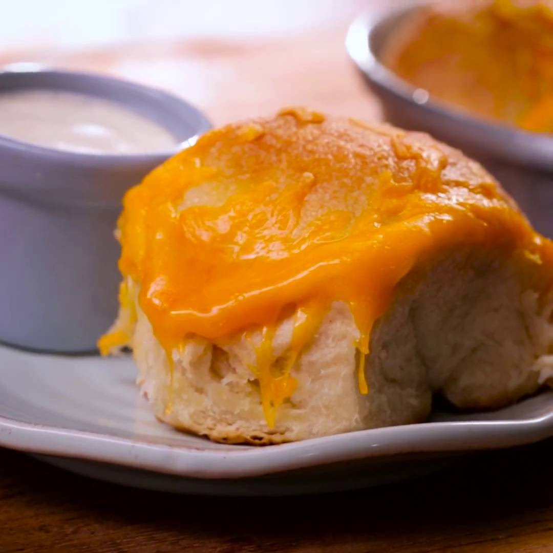 Ranch Chicken Bacon-Filled Buns (Instance 1) — Instance — Interactive video experience