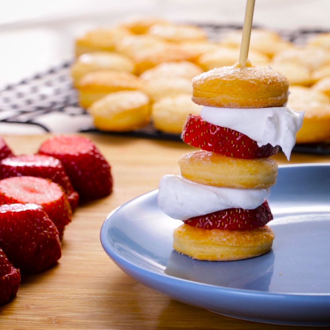 Strawberry Shortcake Appetizer (Instance 1) — Instance — Interactive video experience