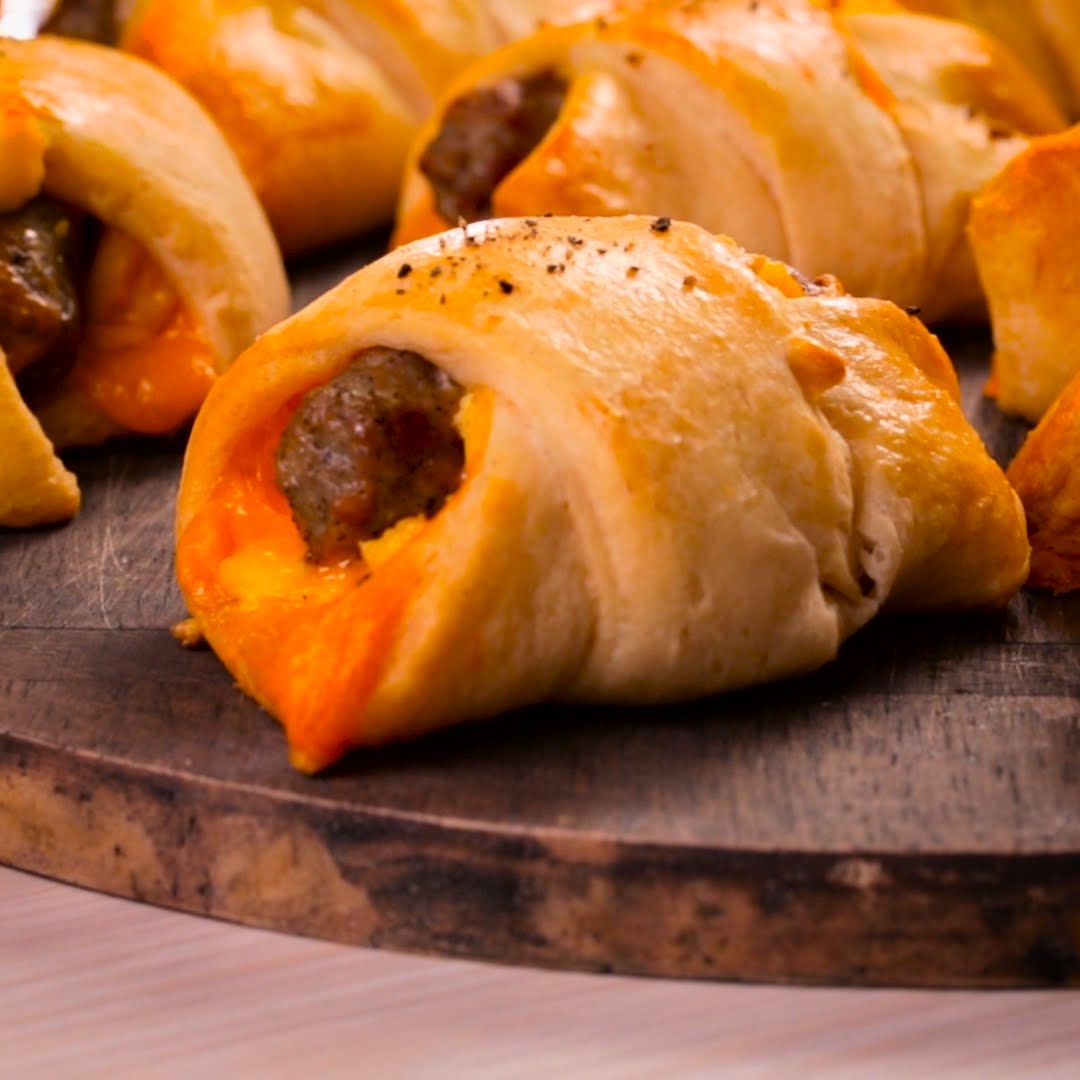 Sausage, Egg and Cheese Breakfast Roll-Ups (Instance 1) — Instance — Interactive video experience