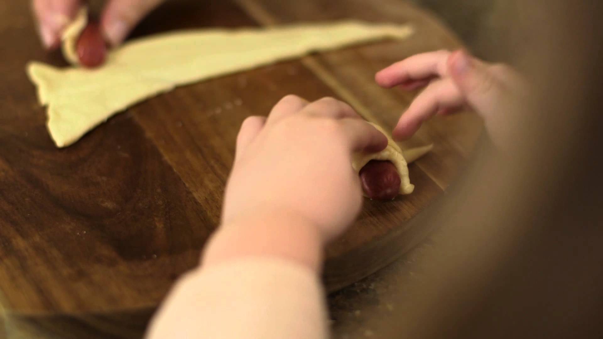 Pillsbury Mini Crescent Dogs (Instance 1) — Instance — Interactive video experience