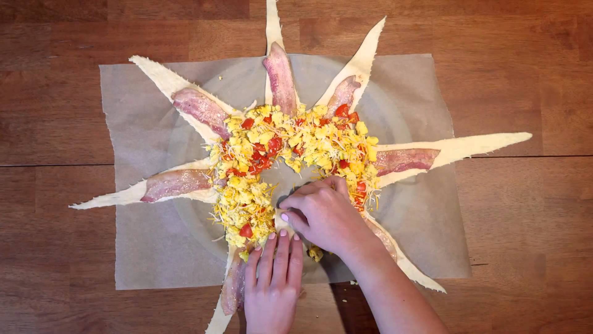 How To: Bacon, Egg & Cheese Brunch Ring (Instance 1) — Instance — Interactive video experience