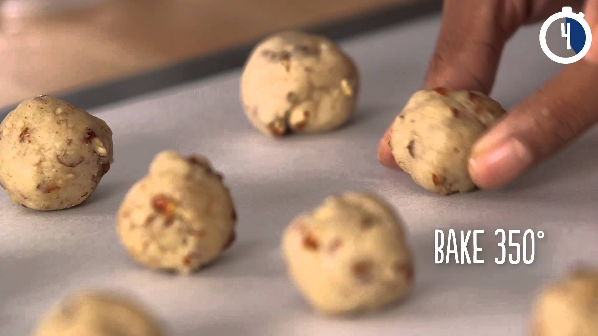 How to Make Easy Russian Tea Cakes (Instance 1) — Instance — Interactive video experience