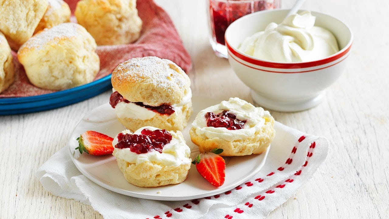 Buttermilk and Vanilla Bean Scone Recipe (Instance 1) — Instance — Interactive video experience