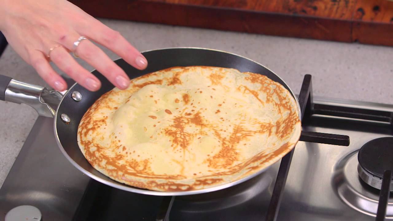 Banana and Nutty Chocolate Crepes | Everyday Gourmet S5 E83 (Instance 1) — Instance — Interactive video experience