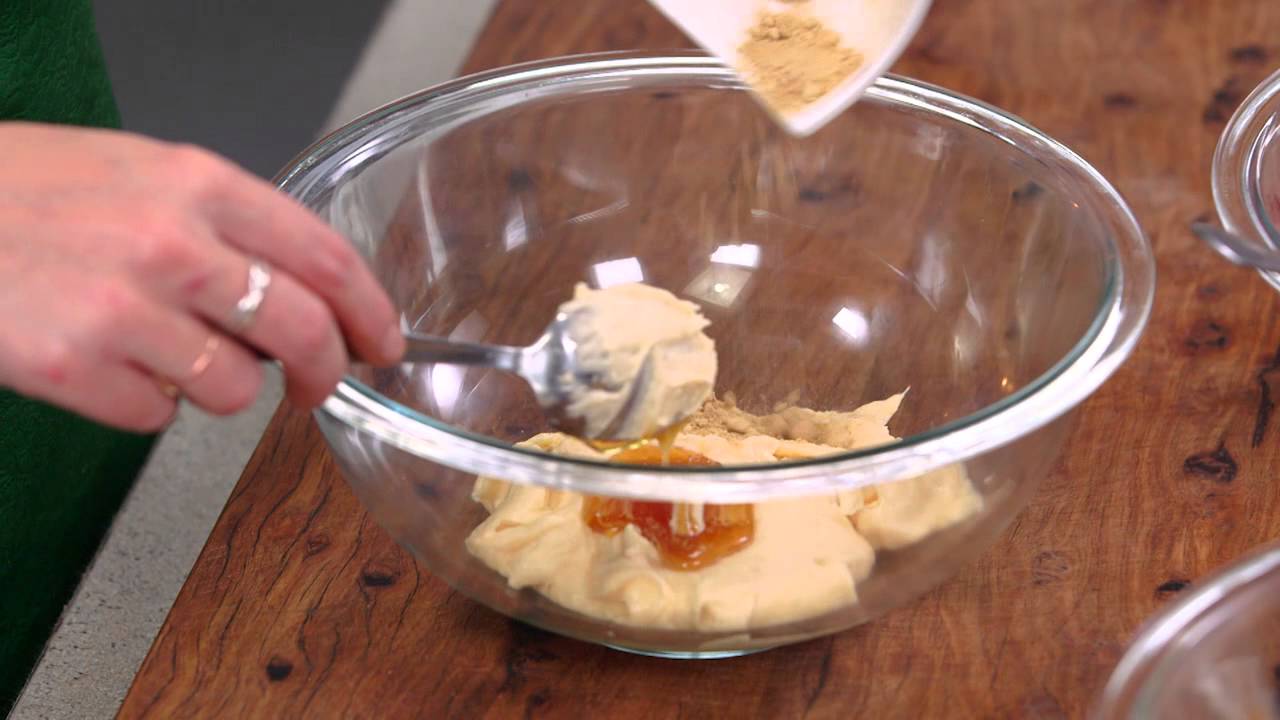 Trio of Cupcakes with Cottage Cheese Frost | Everyday Gourmet S5 E82 (Instance 1) — Instance — Interactive video experience