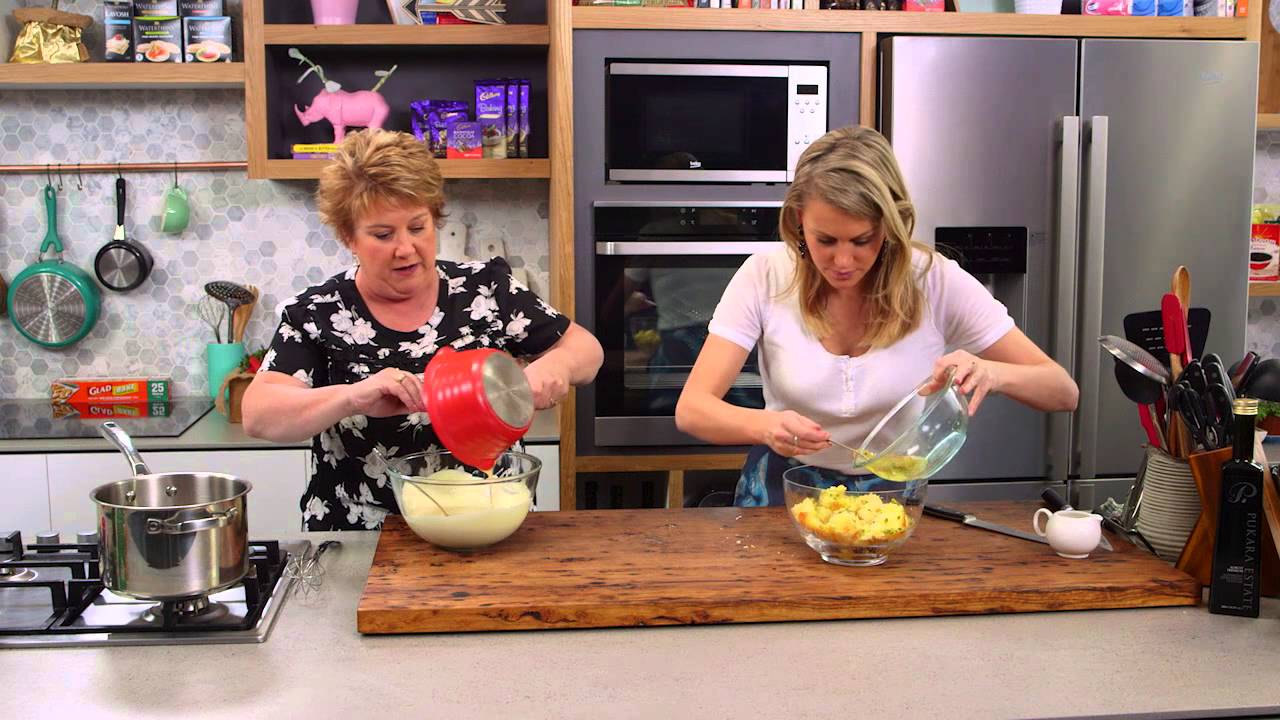 White Chocolate Summertime Trifle | Everyday Gourmet S5 E75 (Instance 1) — Instance — Interactive video experience