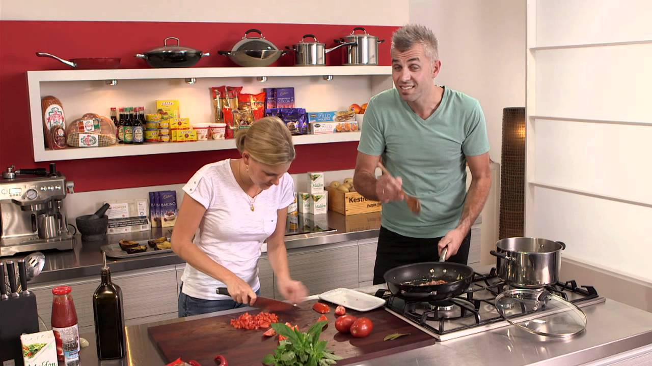 Pasta di Salsiccia | Everyday Gourmet S2 E54 (Instance 1) — Instance — Interactive video experience