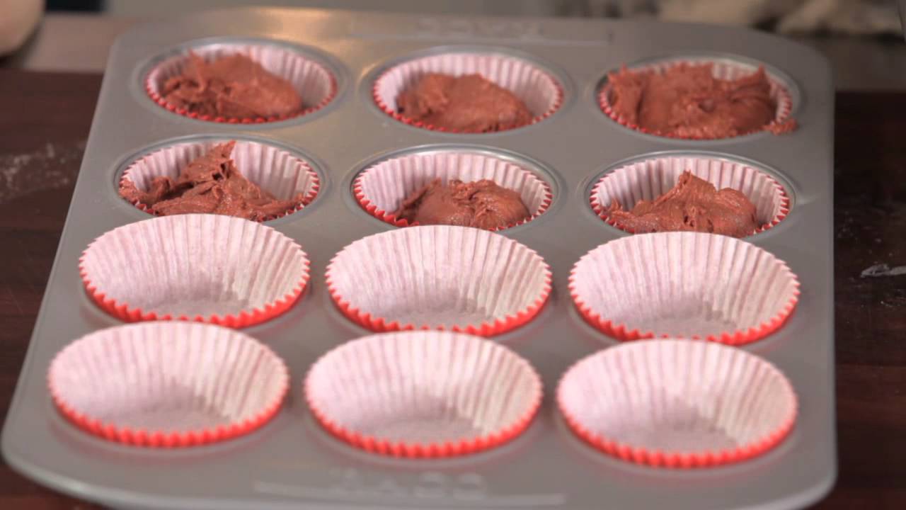 Red Velvet Muffins | Everyday Gourmet S2 E17 (Instance 1) — Instance — Interactive video experience