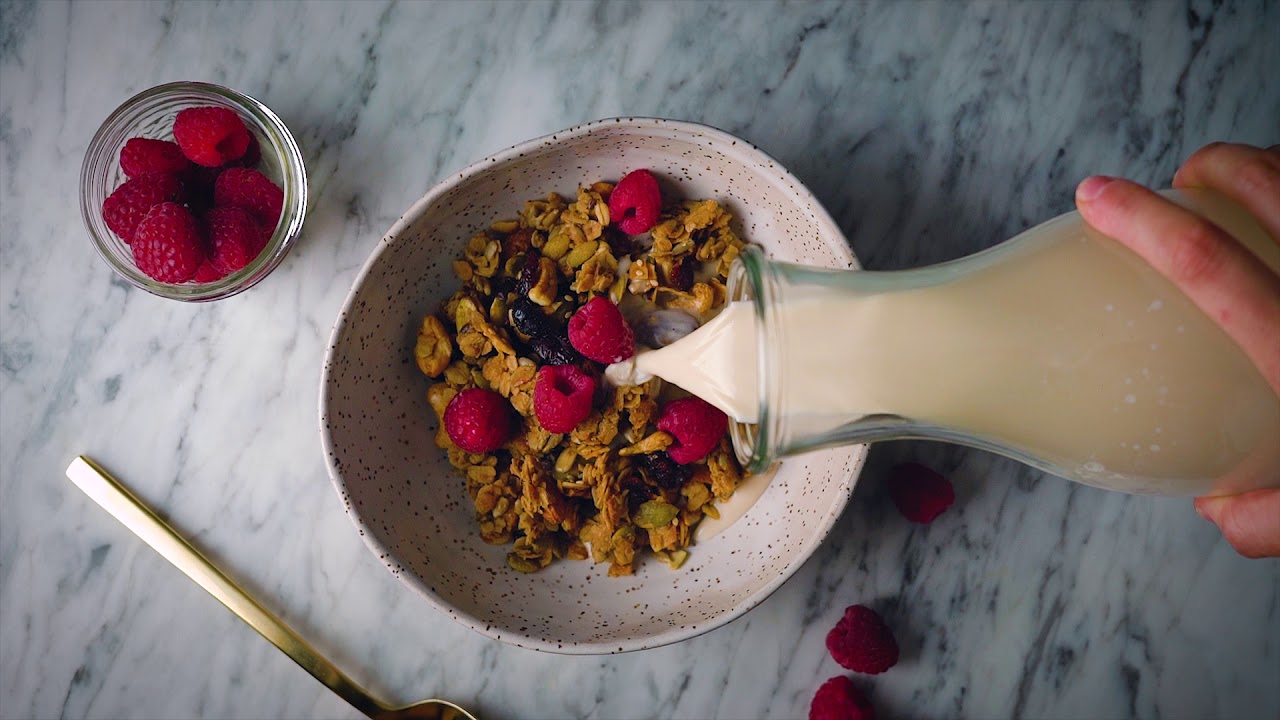 Homemade Almond Milk in a Vitamix — Interactive video experience