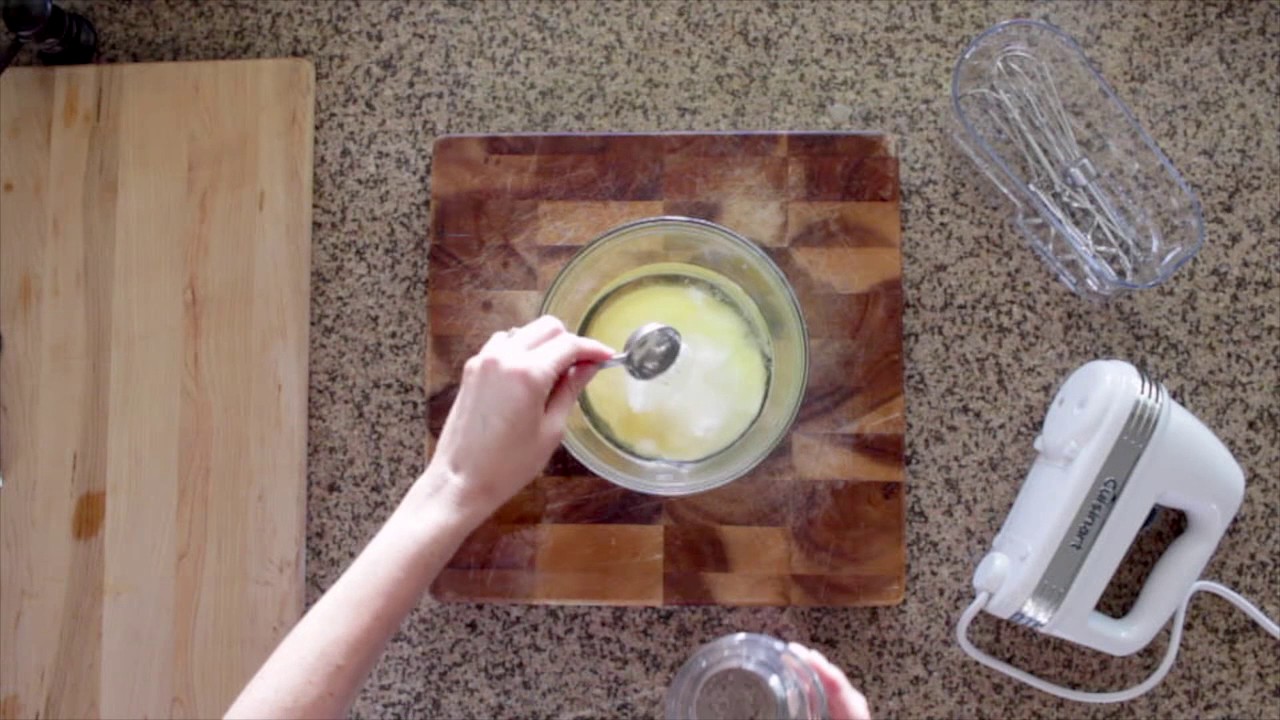 Marshmallow Frosting (HM-90) (Instance 1) — Instance — Interactive video experience