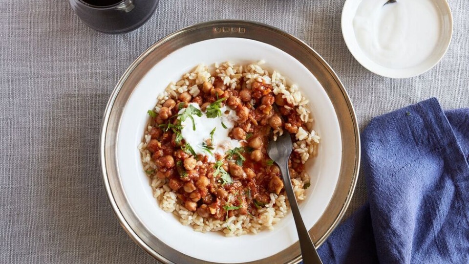Vegetarian Crockpot Chana Masala Recipe | goop (Product Master) #199 — Instance — Interactive video experience