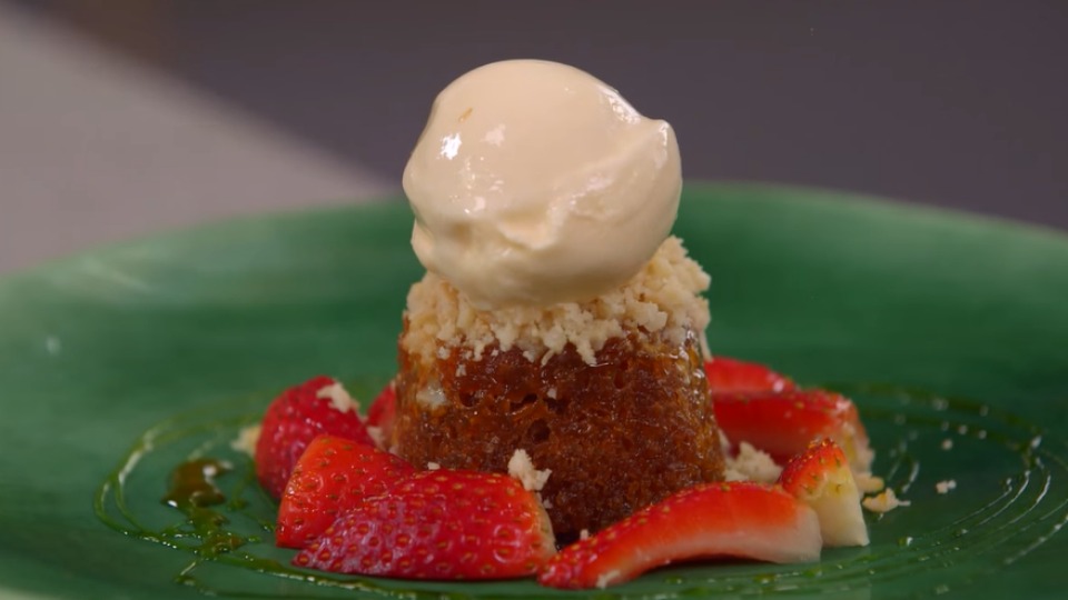 Golden Syrup Steamed Puddings | Everyday Gourmet S5 E76 (Instance 1) — Instance — Interactive video experience