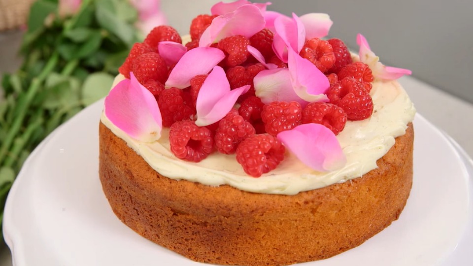 Vanilla Butter Cake With Whipped White Ganache and Raspberries | Everyday Gourmet S5 E39 (Instance 1) — Instance — Interactive video experience