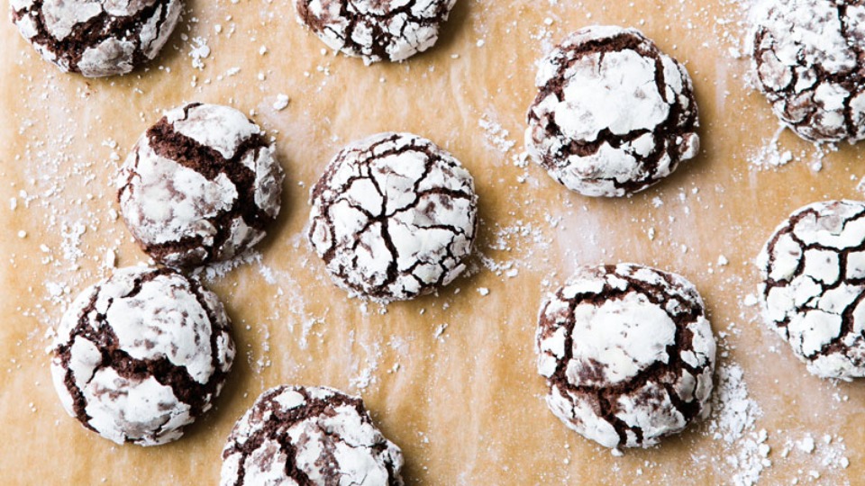 Chocolate Crinkle Cookies - Williams Sonoma (Product Master) — Instance — Interactive video experience