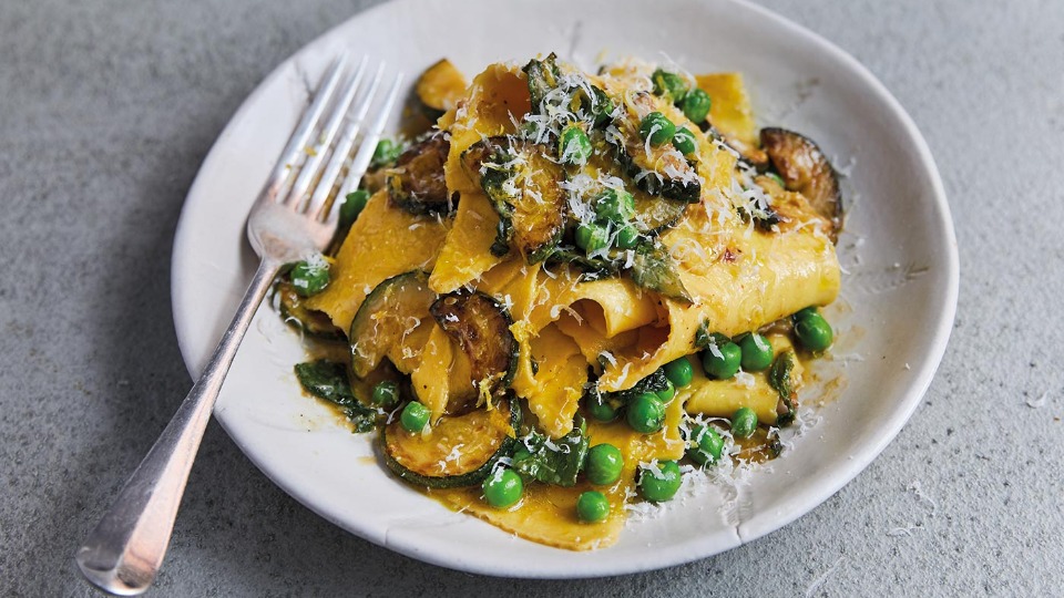 Courgette and pea pasta recipe (Prodct) — Instance — Interactive video experience