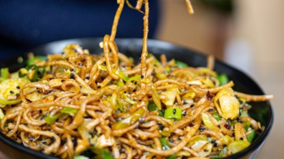Sprout and Chilli Peanut Noodles - product — Instance — Interactive video experience