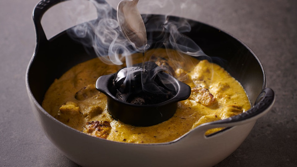 Butter chicken with cashew nut sauce - product — Instance — Interactive video experience