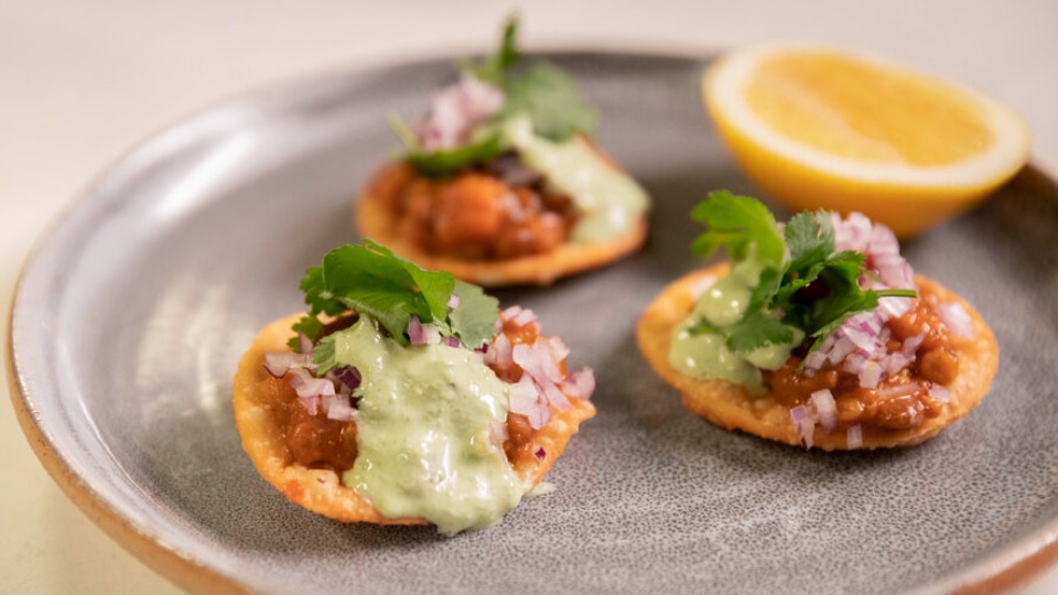 Dal pakwan with green yoghurt chutney - S1 Ep1 R3 - IU — Interactive video experience