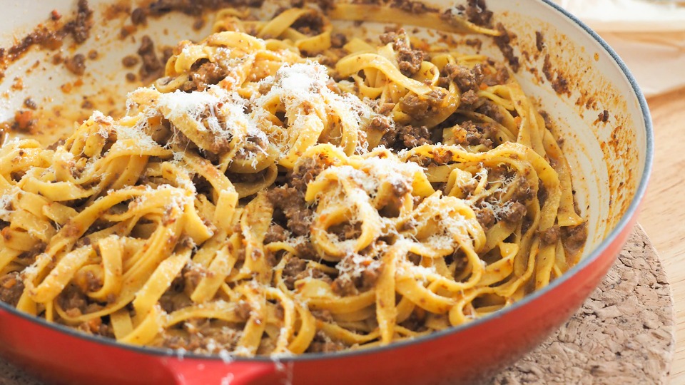 Ragú Bolognese with tagliatelle product — Instance — Interactive video experience