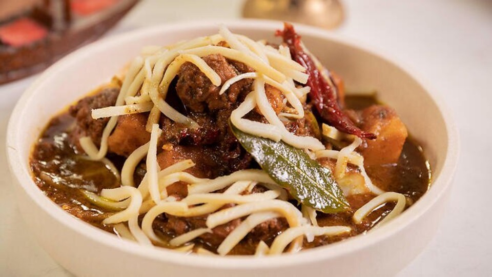 Duck Curry with Bamboo Shoots - S1 Ep2 R1 - IU — Interactive video experience