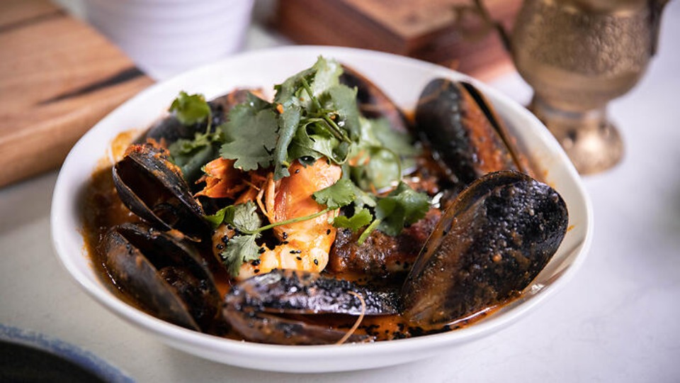 Bengali fish curry - S1 Ep3 R3 - Website — Interactive video experience
