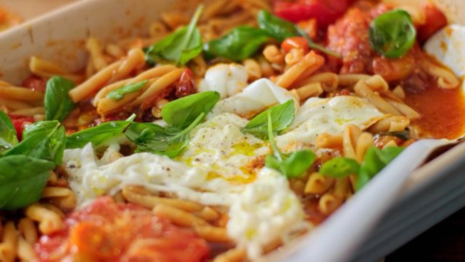 Casarecce with roasted tomatoes and burrata - S1 Ep10 R3 - product — Instance — Interactive video experience