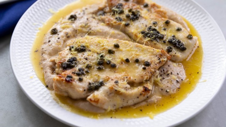 Lemon Chicken Scaloppine with Cannellini Bean Mash - product — Instance — Interactive video experience