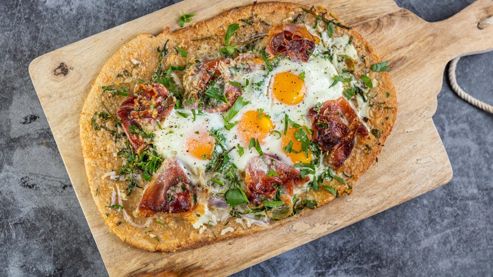 Egg & Prosciutto Pizza - product — Instance — Interactive video experience
