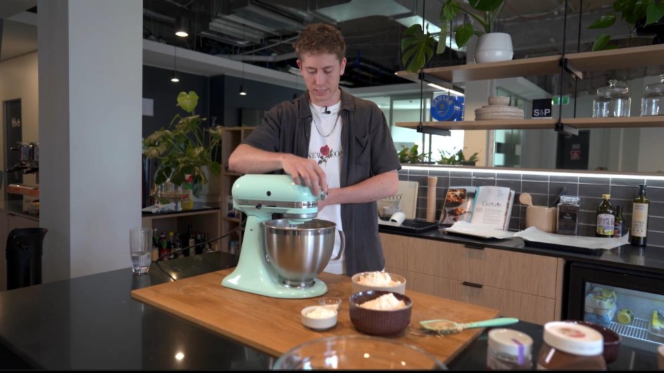 Ultimate Chocolate Chip Cookies - product — Instance — Interactive video experience