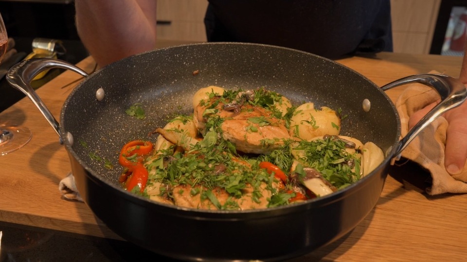 Tray Baked Chicken - product — Instance — Interactive video experience