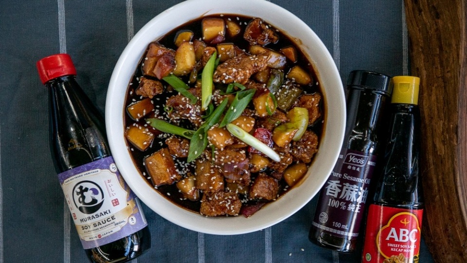 Cheeky Sweet-Sour Pork (with stuffed Chinese donut) - Post Nav — Interactive video experience