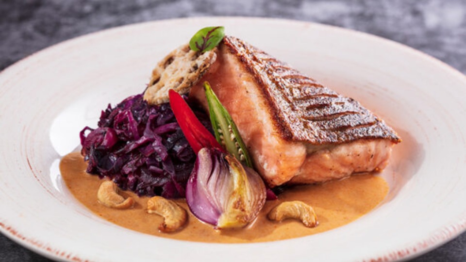Pan Seared Salmon with Massaman Curry - instagram — Interactive video experience