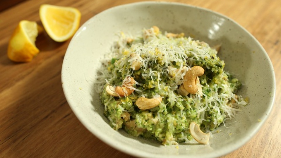 Spring Quinoa Risotto with Grilled Chicken and Cashew Pesto - product — Instance — Interactive video experience