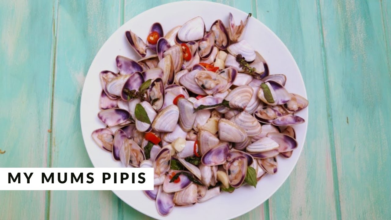 My Mums Pipis by Khanh Ong — Interactive video experience