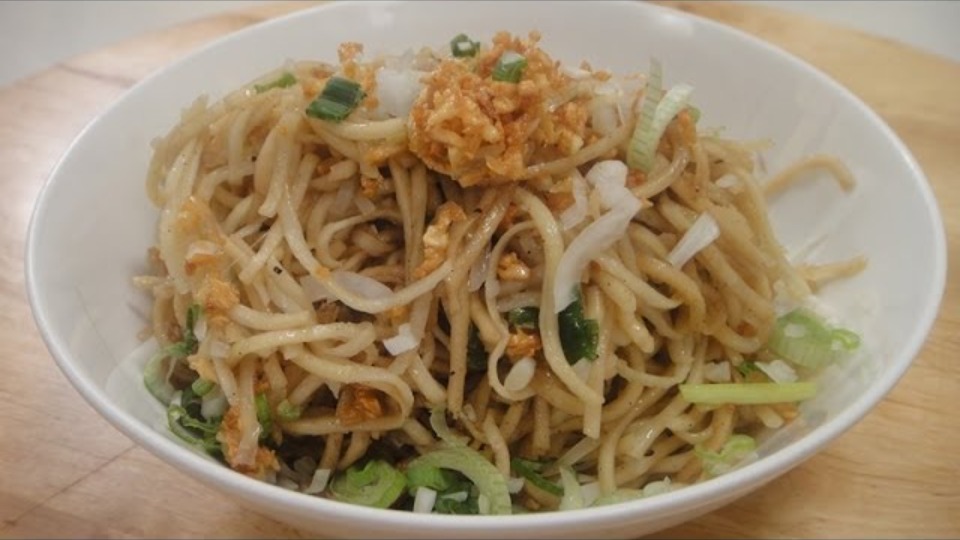 Burnt Garlic Noodles - Recipe Page — Interactive video experience