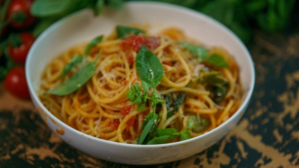 Cherry Tomato and Basil Pasta - Recipe — Interactive video experience