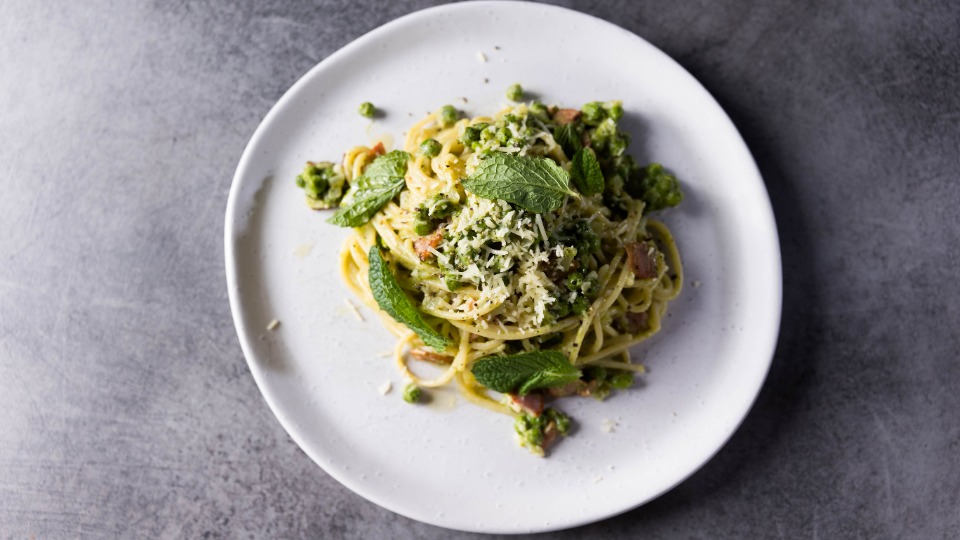Spaghetti with peas and bacon - Recipe — Interactive video experience