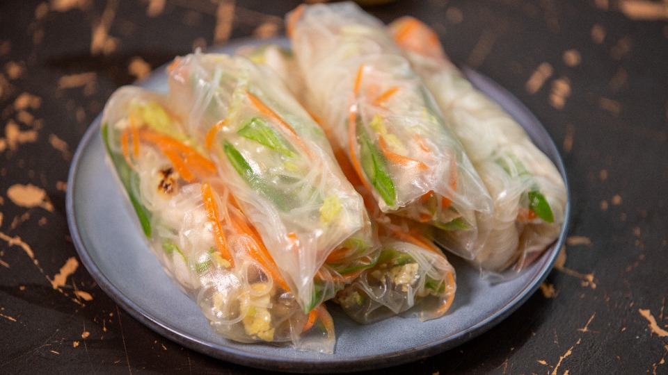 9072 Rice Paper Rolls - Recipe — Interactive video experience